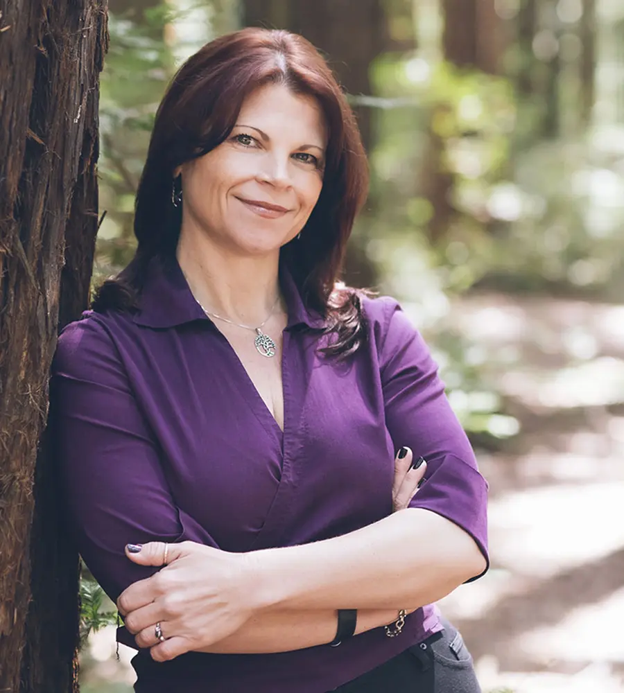 April Bell Head Shot YLC No.1 Sapling-AdobeStock_947125331_Preview